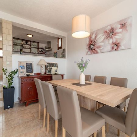 Scenic Sea View,Three Bedroom Villa With Pool Trogir Extérieur photo