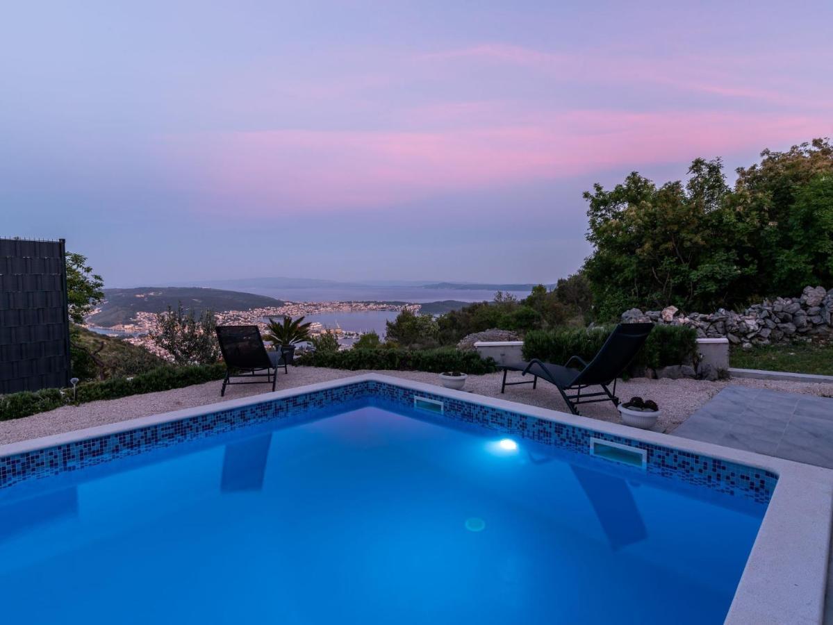 Scenic Sea View,Three Bedroom Villa With Pool Trogir Extérieur photo