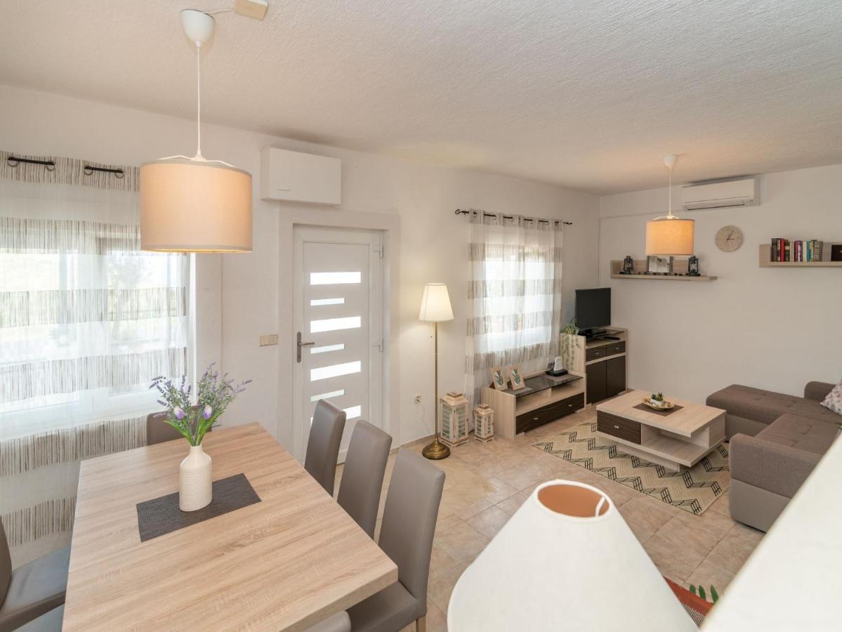 Scenic Sea View,Three Bedroom Villa With Pool Trogir Extérieur photo