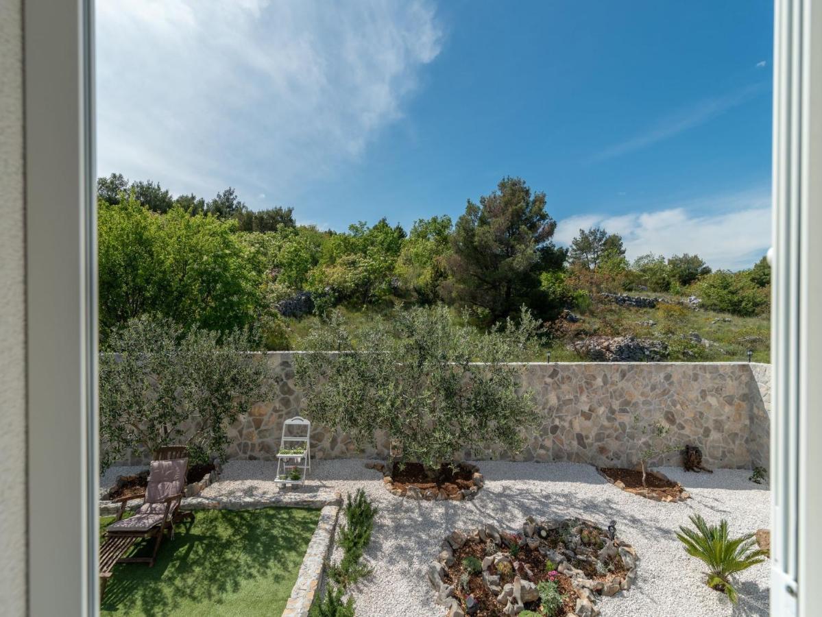 Scenic Sea View,Three Bedroom Villa With Pool Trogir Extérieur photo
