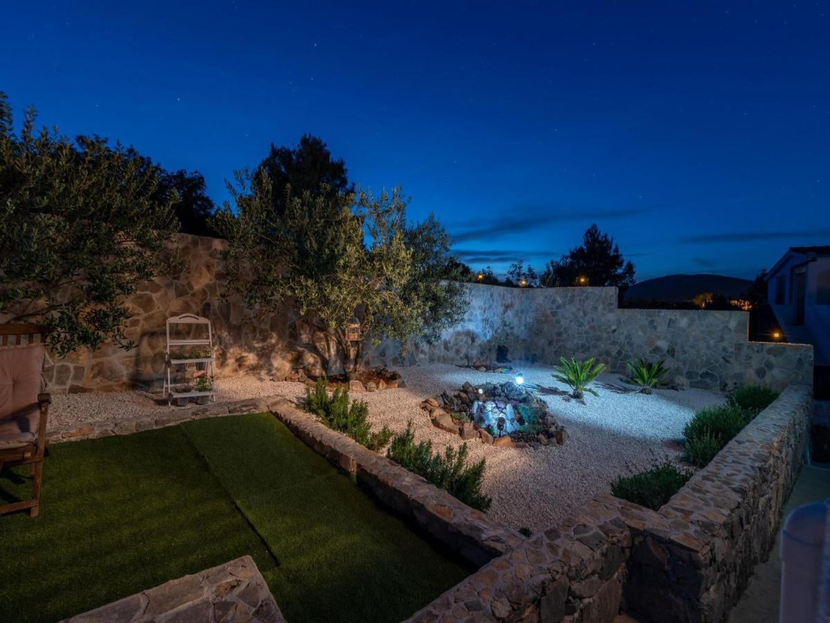 Scenic Sea View,Three Bedroom Villa With Pool Trogir Extérieur photo